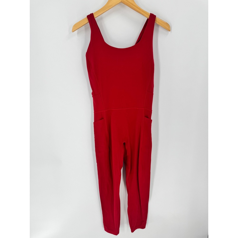 Athleta Salutation Bodysuit Women Medium Red 7/8 Length Pockets